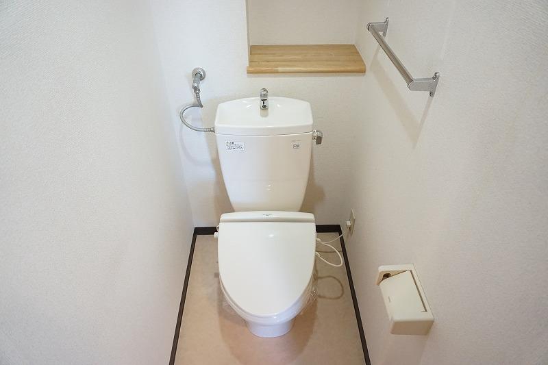 トイレ　トイレ