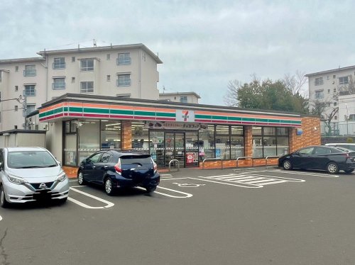 コンビニ　セブンイレブン 仙台将監9丁目店（コンビニ）まで525m