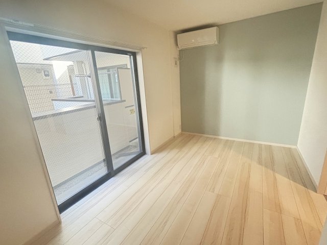居室・リビング　☆5.8帖洋室☆※同じ部屋の参考写真