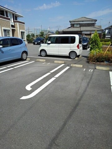 駐車場　駐車スペースもあります