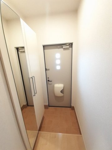 玄関　シンプルで使いやすい玄関です