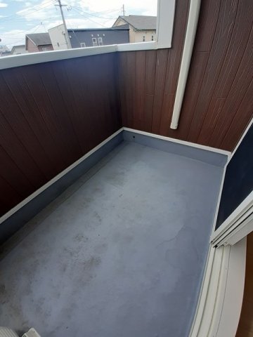 バルコニー　落ち着いた時間を過ごせるバルコニーです