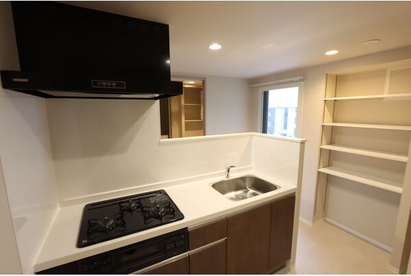 キッチン　人気の対面システムキッチンタイプです！