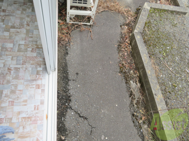 バルコニー　洗濯物を干すスペースが確保されていました。