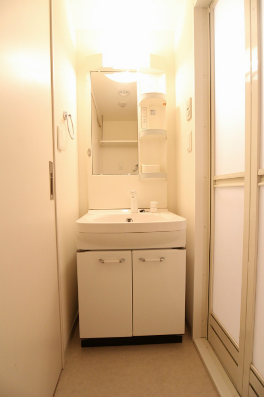 洗面設備　洗面台　※別号室参考写真