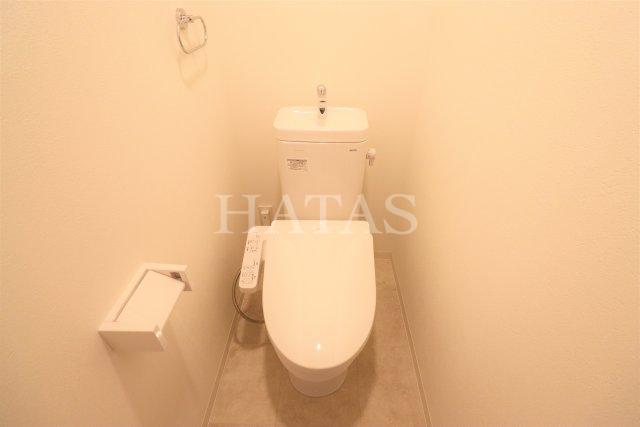 トイレ　同物件別部屋です。