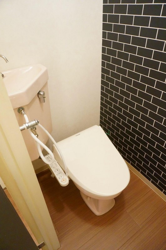 トイレ　トイレ