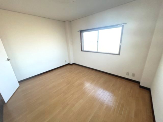 居室・リビング　居間です