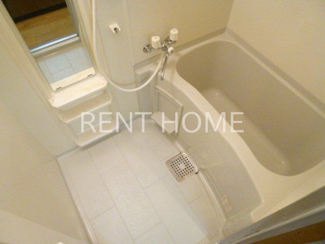 バス・シャワールーム　セパレートタイプの浴室です