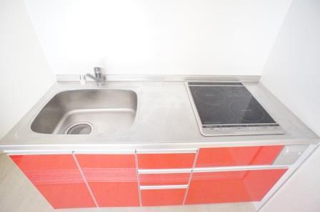 キッチン　ＩＨクッキングヒーター付なので料理も楽ちん。