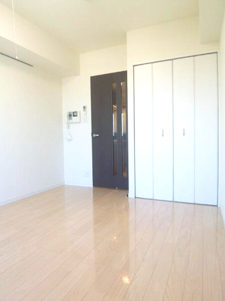 居室・リビング　※別部屋参考写真