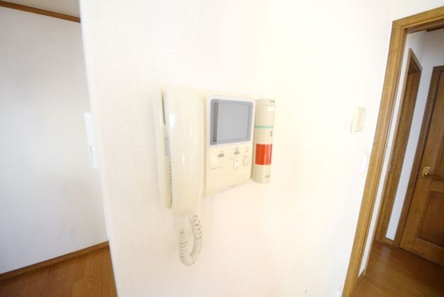 セキュリティ　★安心のモニター付きインターフォンです★