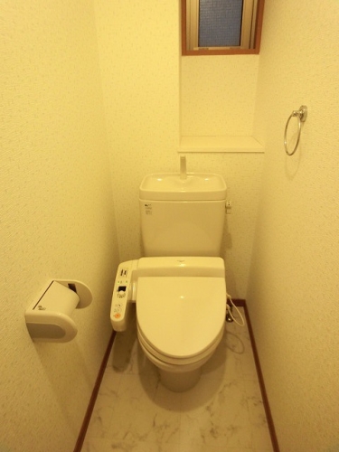 トイレ　別部屋の写真です。現況優先となります。