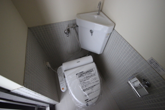 トイレ　※別号室の写真です　現況と異なる場合は現況優先です