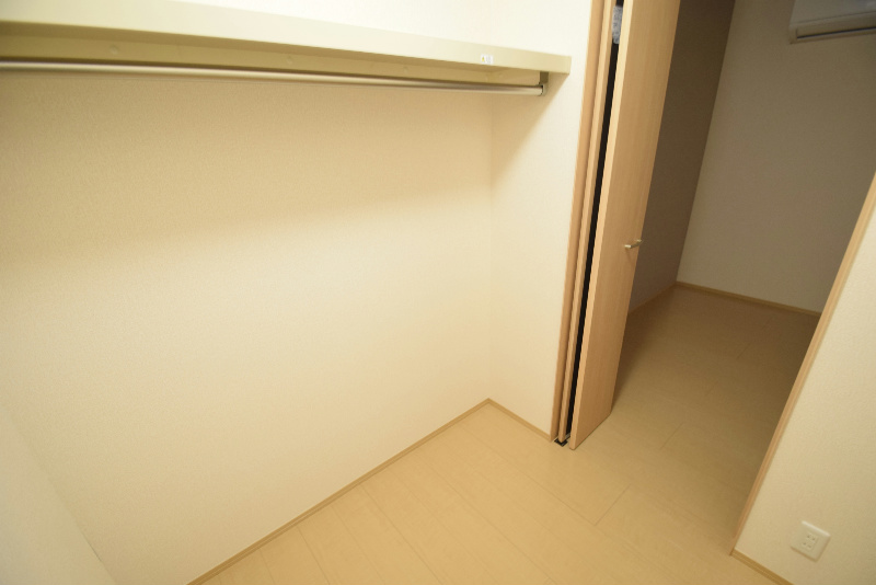 収納　間取り反転タイプ