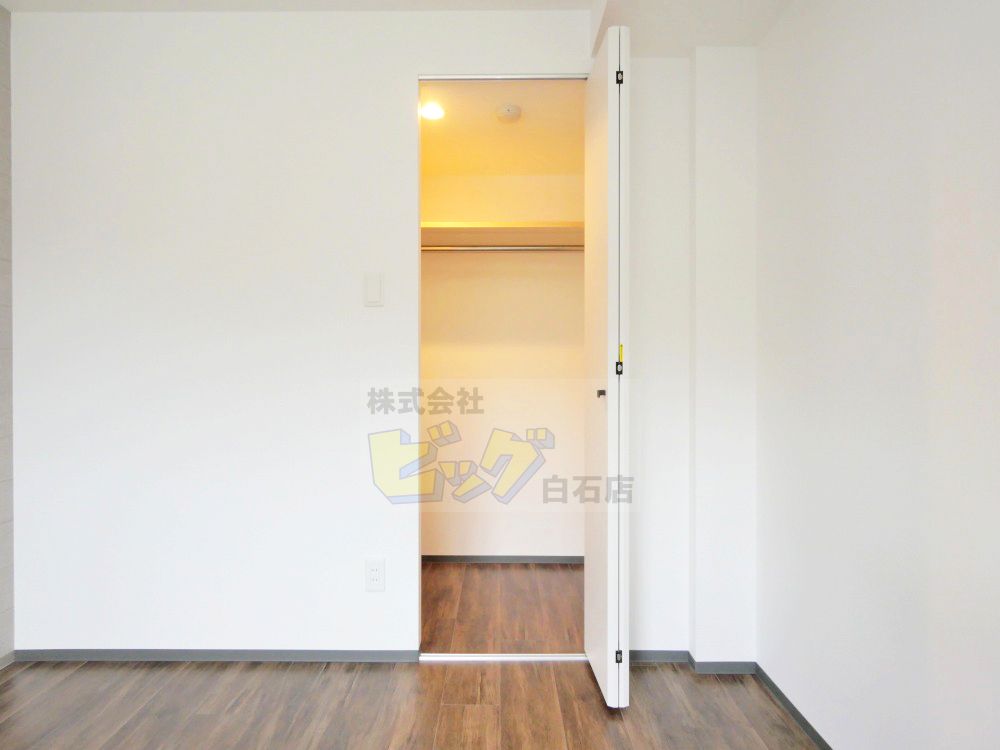 収納　各部屋にウォークインクローゼット付きです♪