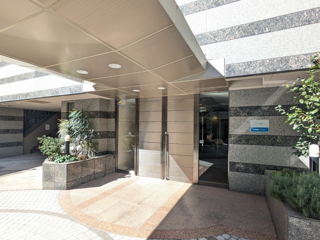 エントランス　エントランス