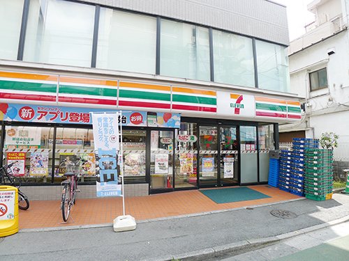 コンビニ　セブンイレブン 板橋本町駅東店（コンビニ）まで159m