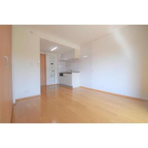 居室・リビング　室内