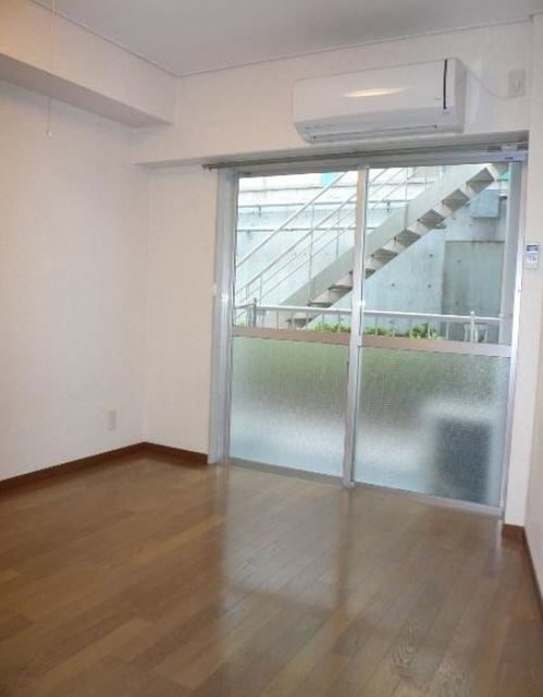 居室・リビング　※別部屋参考写真