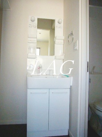 洗面設備　独立洗面台です。