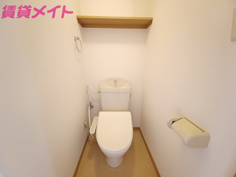 トイレ　同型タイプの写真です