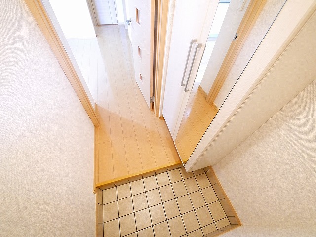 玄関　きれいな玄関です