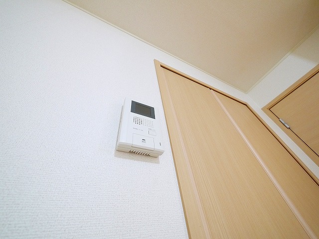 セキュリティ　モニター付きインターホーン