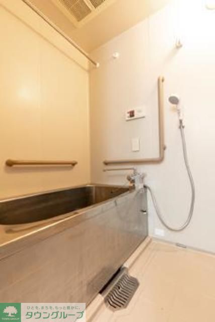 バス・シャワールーム　※写真は同タイプ住戸です。