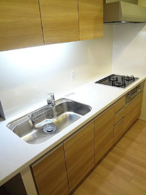 キッチン　※別タイプ別号室参考写真 　現状優先