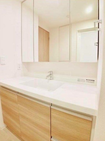 洗面設備　※別タイプ別号室参考写真 　現状優先