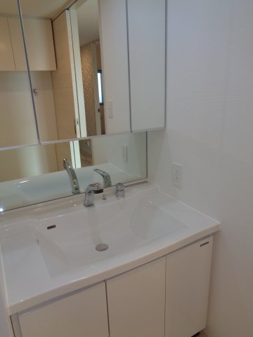 洗面設備　洗面所です