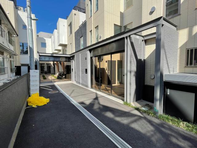 エントランス　エントランス部分