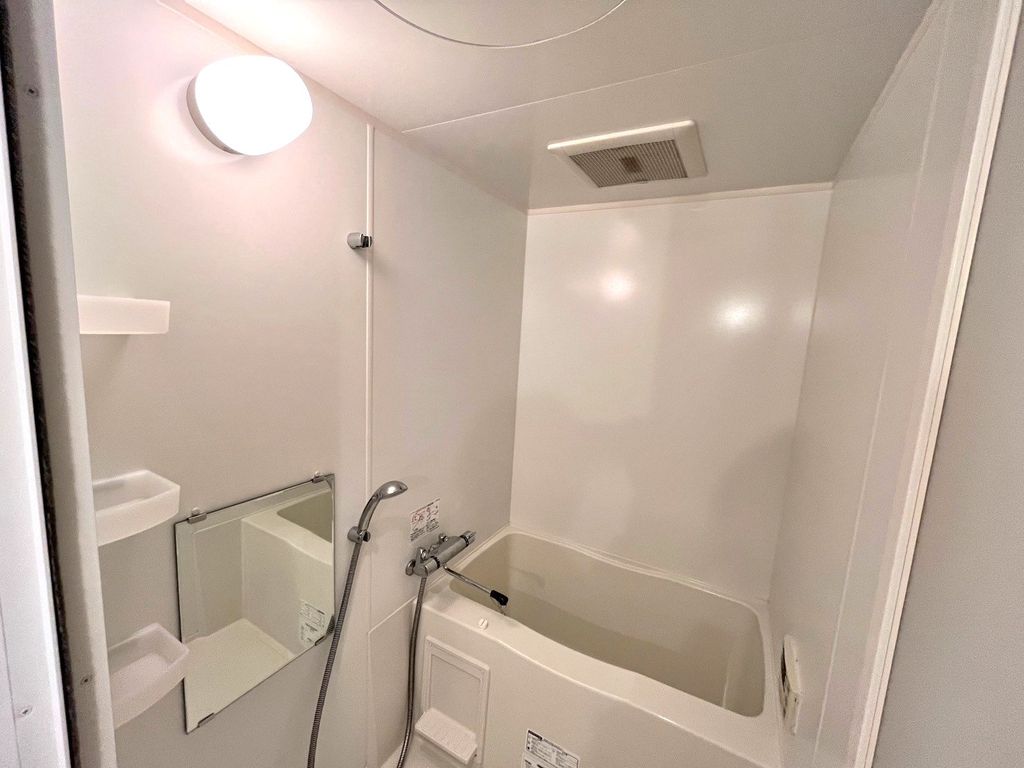 バス・シャワールーム　バス