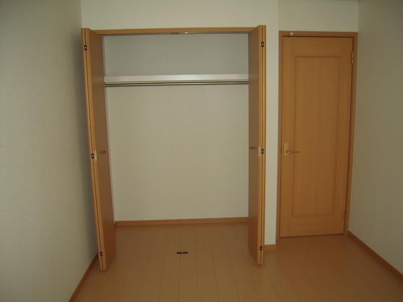 収納　クローゼット　タンスなんかも入ってしまいます