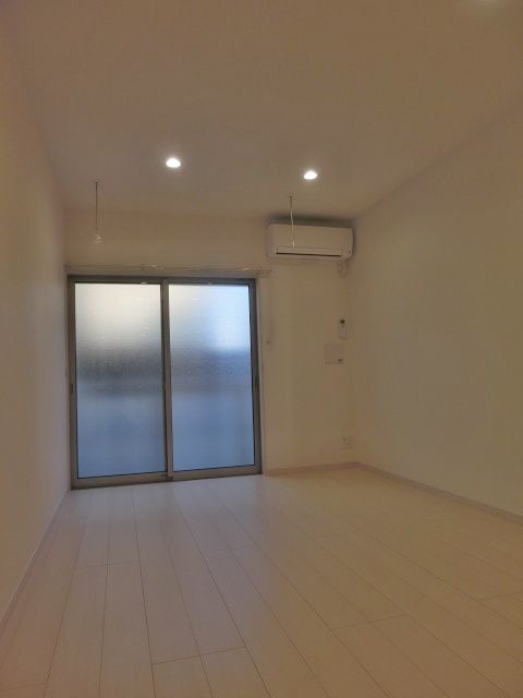 居室・リビング　現地待ち合わせ歓迎♪お問合せはタウンハウジング千葉店まで！