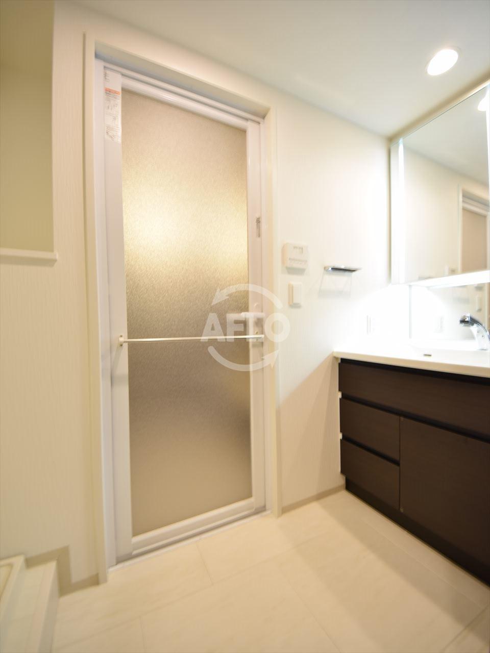 洗面設備　エステムコート北堀江　洗面脱衣所