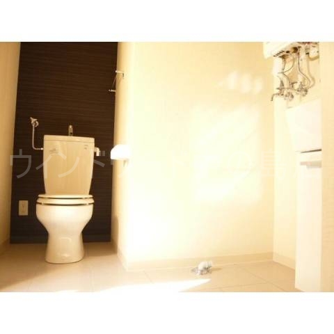 トイレ　詳細は、ウィンドワード中の島店までご相談下さい。