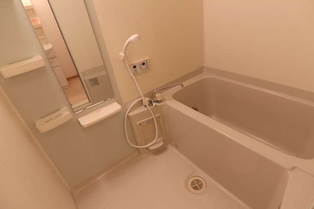 バス・シャワールーム　※別室の参考写真の為、現況優先です。