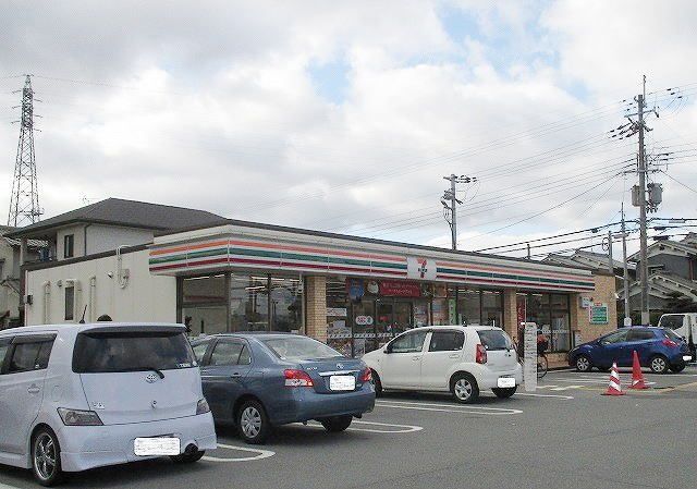 コンビニ　セブンイレブン橿原豊田町店（コンビニ）まで1000m