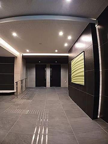 エントランス　オートロック完備