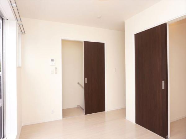 居室・リビング　内装