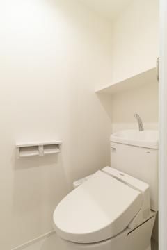 トイレ　■温水洗浄便座