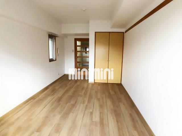 居室・リビング　ベランダから見たお部屋