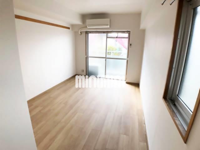 居室・リビング　洋間７帖