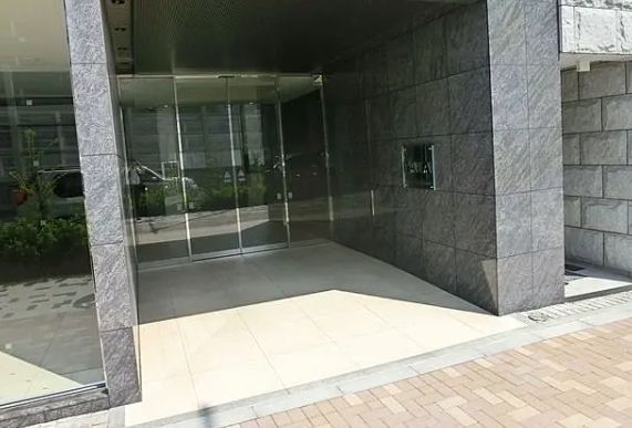 エントランス　弊社は都内全域の物件が仲介手数料最大無料でご紹介可能です！