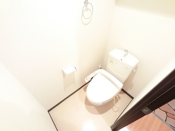 トイレ　ウォシュレット