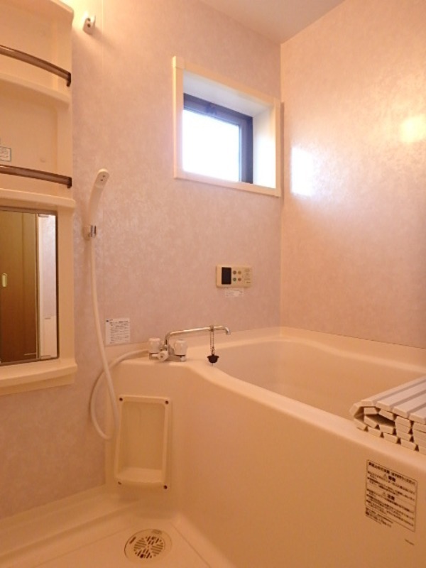 バス・シャワールーム　図面と現状に相違がある場合には現状を優先