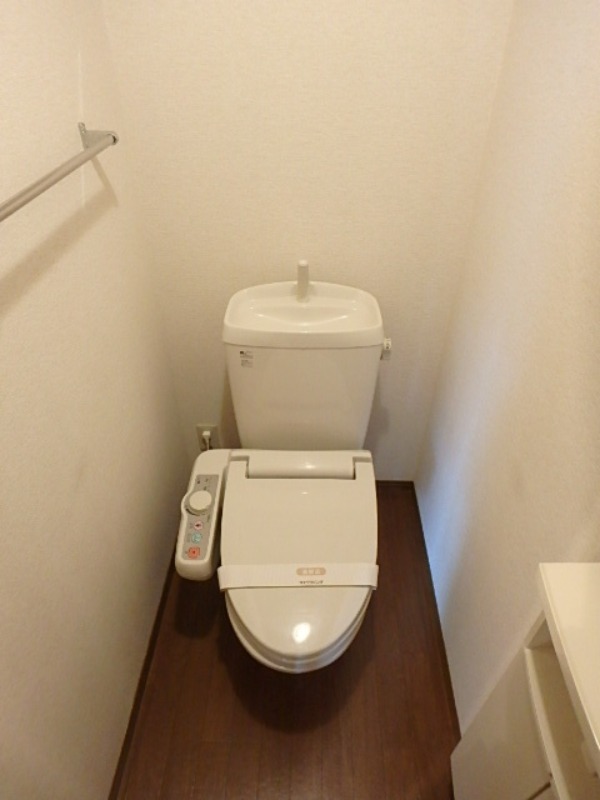 トイレ　図面と現状に相違がある場合には現状を優先