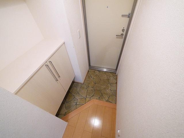 玄関　落ち着いた玄関です
